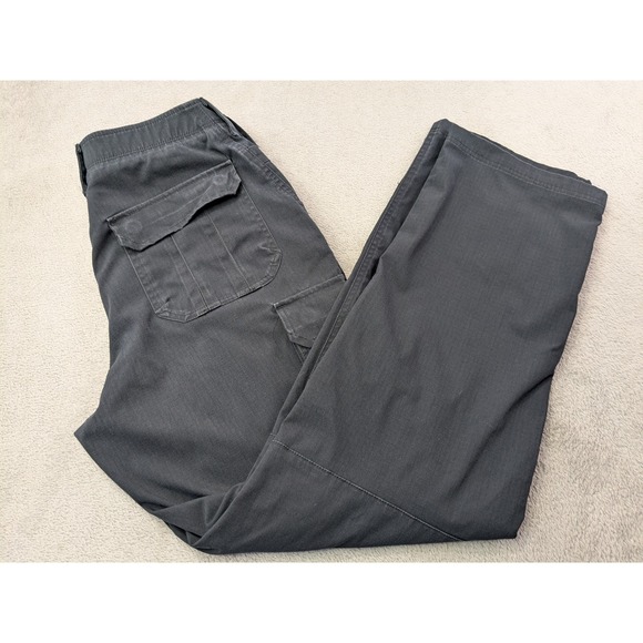 Under Armour Mens Cargo Pants 34/32 Black Relaxed Fit Utility Outdoor Work - Picture 1 of 13